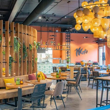 Safari Resort Beekse Bergen Хилваренбек Екстериор снимка