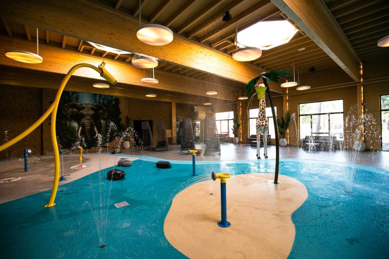 Safari Resort Beekse Bergen Хилваренбек Екстериор снимка