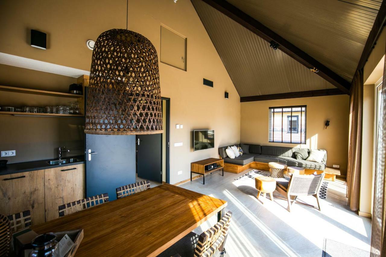 Safari Resort Beekse Bergen Хилваренбек Екстериор снимка